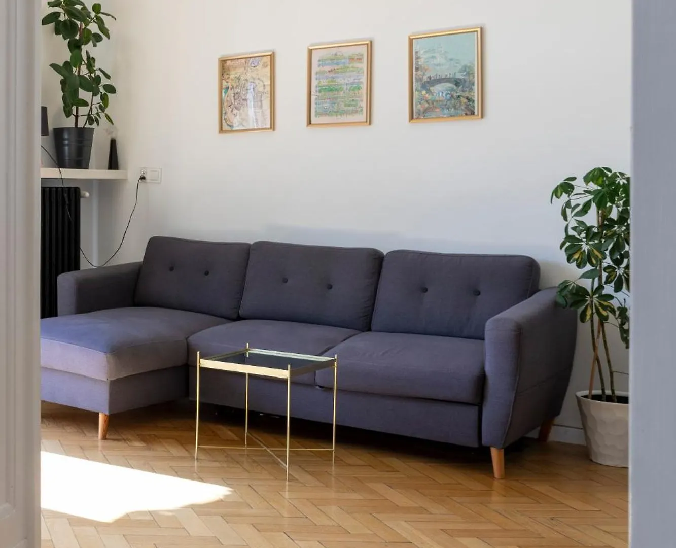 Krakow Apartments - Balcony, Workspace, Tram Stop - By Rentujemy