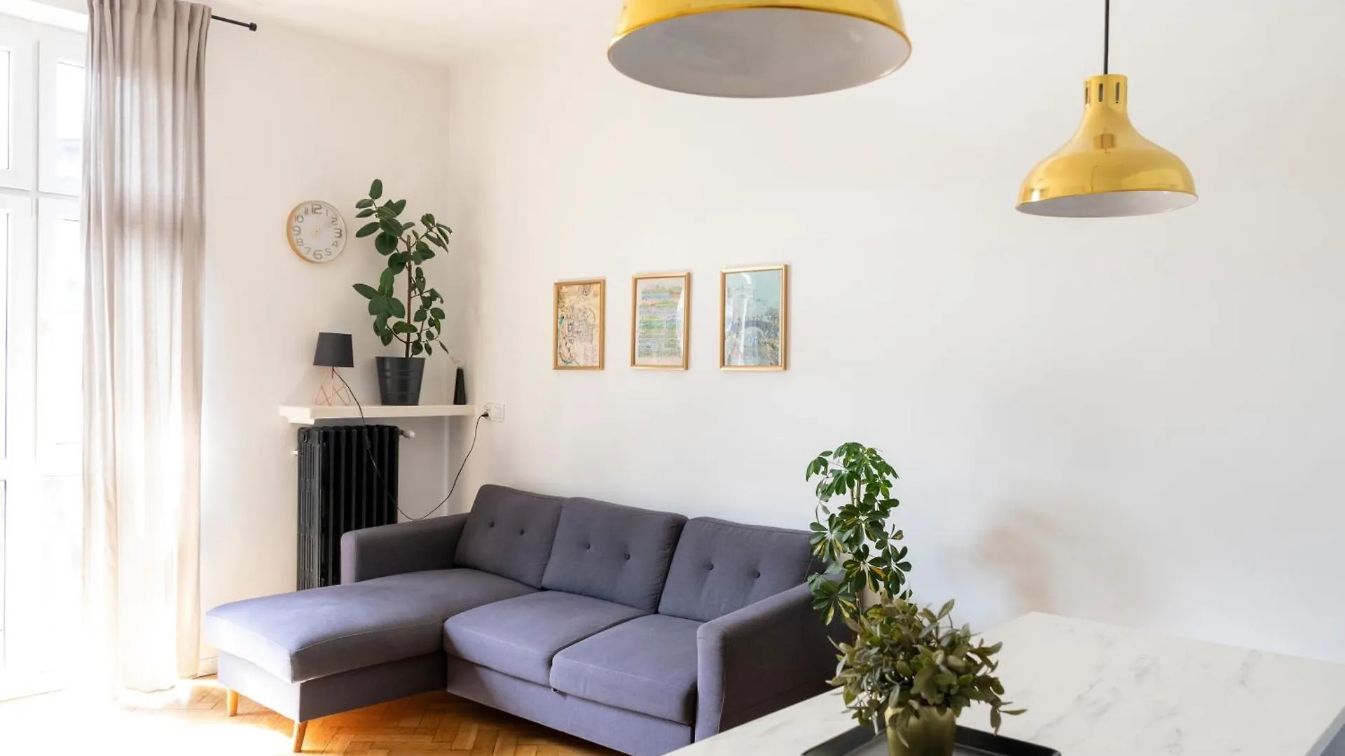 Krakow Apartments - Balcony, Workspace, Tram Stop - By Rentujemy