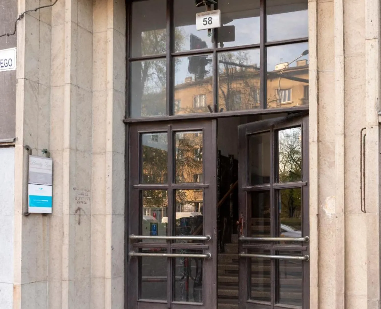 Krakow Apartments - Balcony, Workspace, Tram Stop - By Rentujemy 0*,  Poland